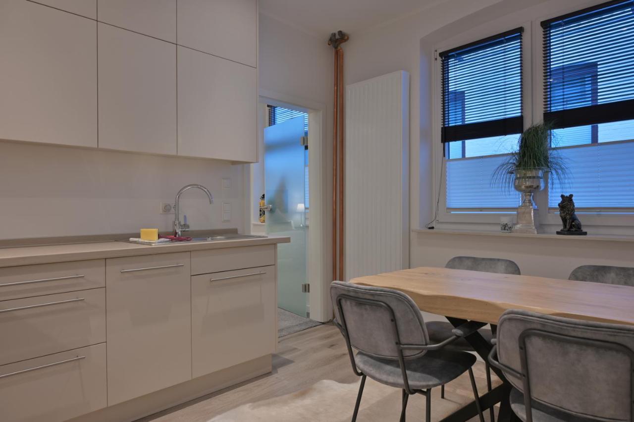 Ferienwohnung Uhrwerk เฟลนส์บวร์ก ภายนอก รูปภาพ